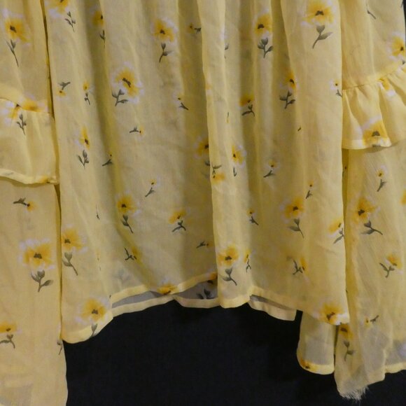 ATMOSPHERE | size 10 | Yellow Floral Print Bell Sleeve Blouse | Back Button - Picture 7 of 16